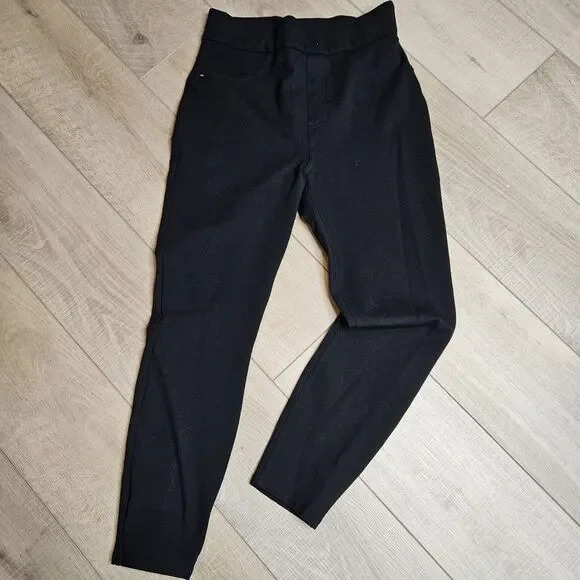 Spanx Women's Pull On Pants Black Size Medium Stretch  Shapewear‎