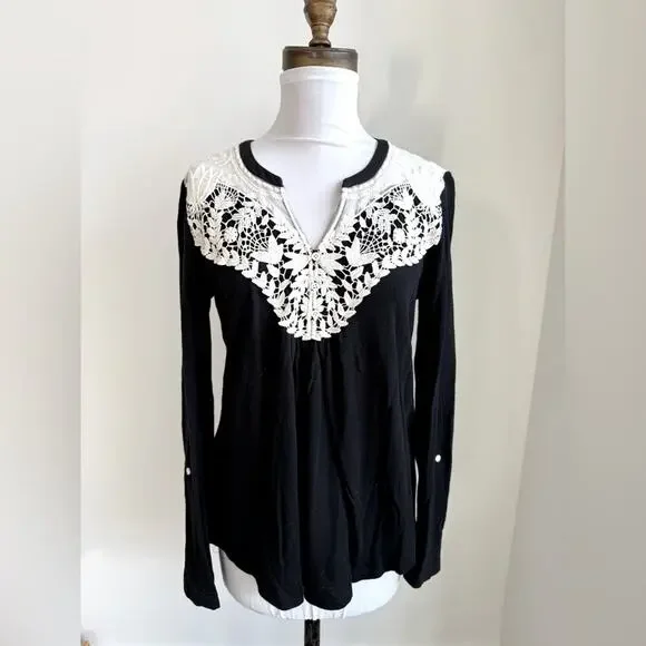 ANTHROPOLOGIE MEADOW RUE BLACK AND WHITE LACE LONG SLEEVE TOP SMALL