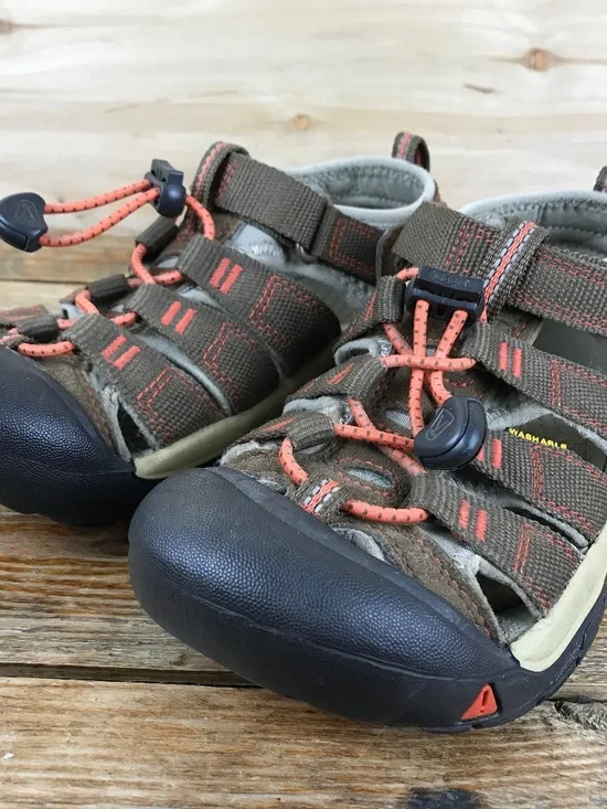 Keen Kids Sandals Boy/Girl Brown Approx Sz 1 Water Sport Shoes Newport Unisex