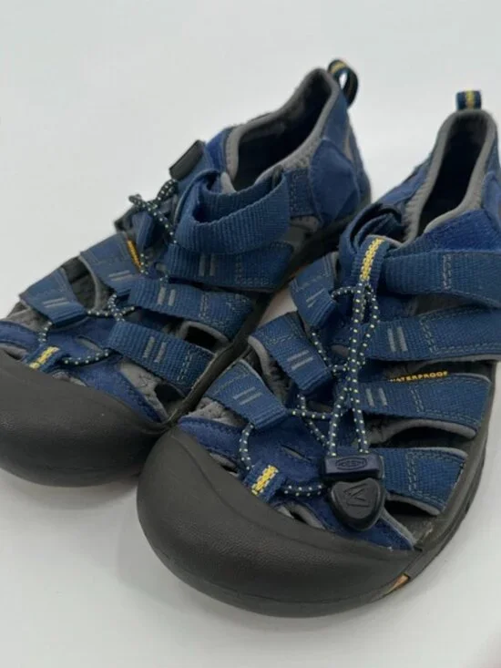 Keen Newport HHiking Sandals Kid's Size 4 Blue Waterproof Bungee Cinch 1009962
