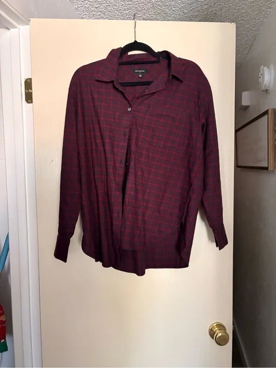 Banana Republic Red and Black Plaid Button-Down Shirt
