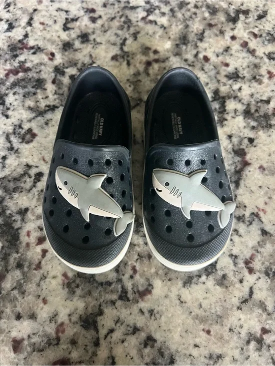 Old Navy Black Kids Shark Slip-On Water Shoes with White Accents