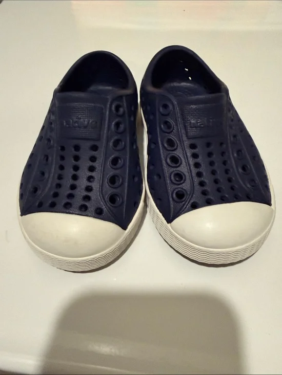 Native Slip-On Kids Water Shoes in Navy and White