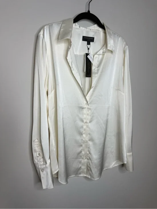 Banana Republic Men's Ivory Satin Button-Up Shirt