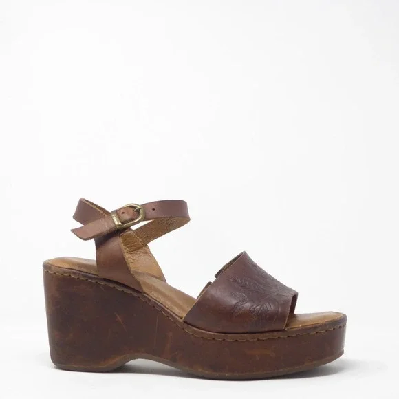 Born Moapa Women Wedge Sandals Brown Floral Tooled Leather Platform 9
