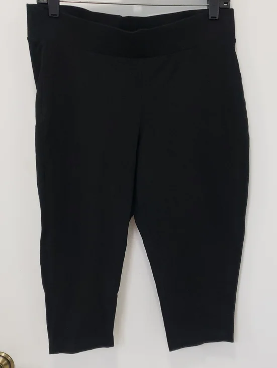 〰️torrid〰️ Capri Leggings 1X
