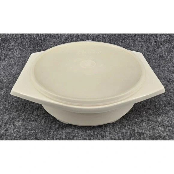 Vtg 70s Tupperware Tortilla Keeper Server 785 Almond Round w/Lid 9
