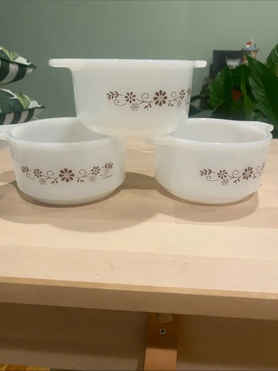 White Floral Nesting Glass Prep Bowls by Pyrex - Set of 3