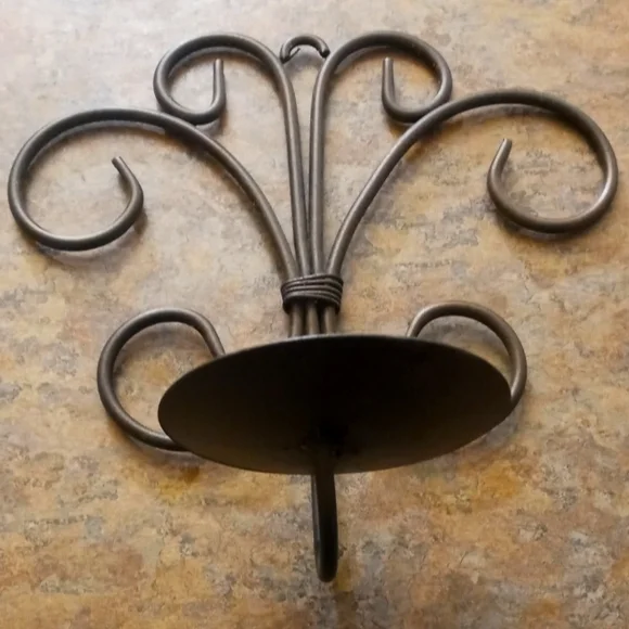 Decorative Scroll Metal Wall Sconce - Black 10×10