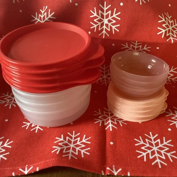 Tupperware Bundle of Mini Containers - set of 8