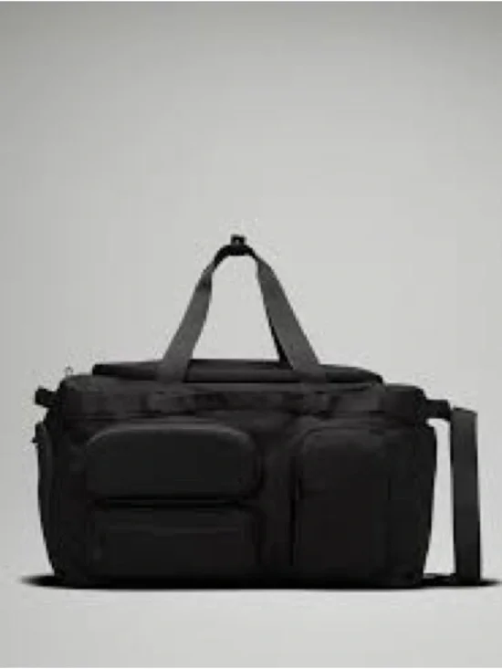 Lululemon Cruiser Duffle Bag Black Unisex Multi-Pocket Travel Bag