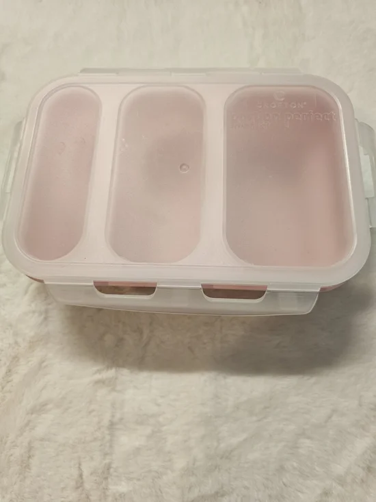 Crofton Pink 3-Compartment Collapsible Food Storage Container 2.5/1.5/1 Cup