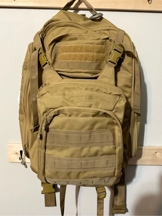 Tactical Military-Style Men's Backpack in Coyote Brown