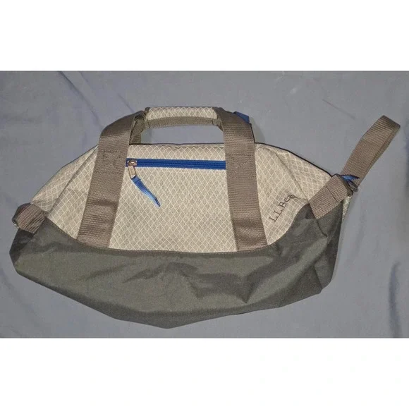 LL Bean Gray Duffel Bag Medium Adventure Travel Gym Weekender Shoulder Strap 22