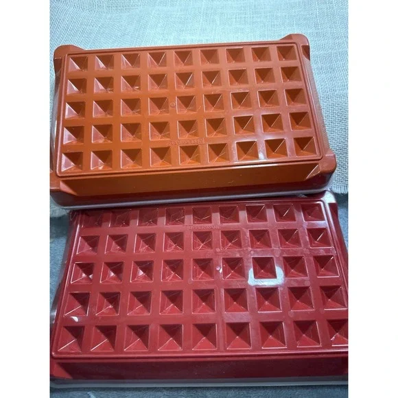 Tupperware Bacon Keeper Meat Keeper Set Orange Rust Red Refrigerator‎ Storage