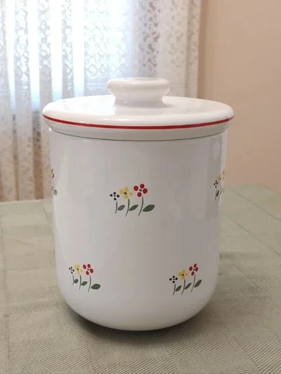 Vintage Large R.B. Bernarda 9
