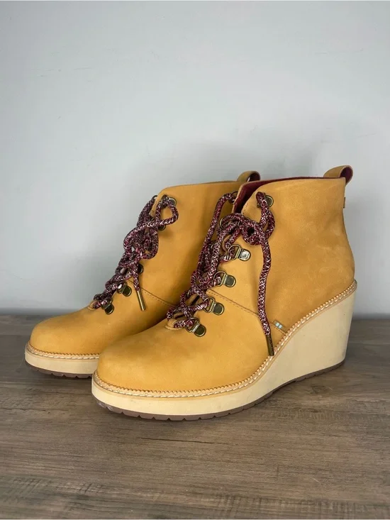 Ladies‎ Tom’s Melrose lace up wedge boots booties size 7.5