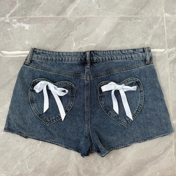 Women’s Ashley Mason Denim Jean Shorts Hearts Ribbon Bow Cottagecore Size 9 / 29