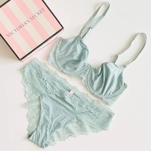 32DD LARGE Victoria’s Secret seafoam green bra set