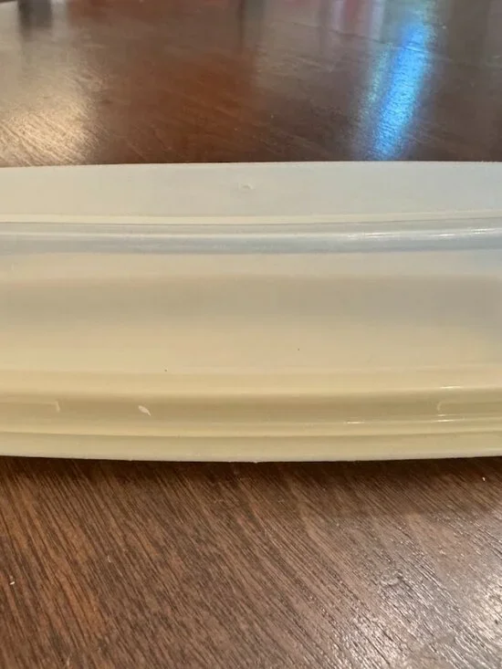 Vintage Rubbermaid Servin Saver Butter Stick Dish Keeper ~ Almond Sheer 0477 1