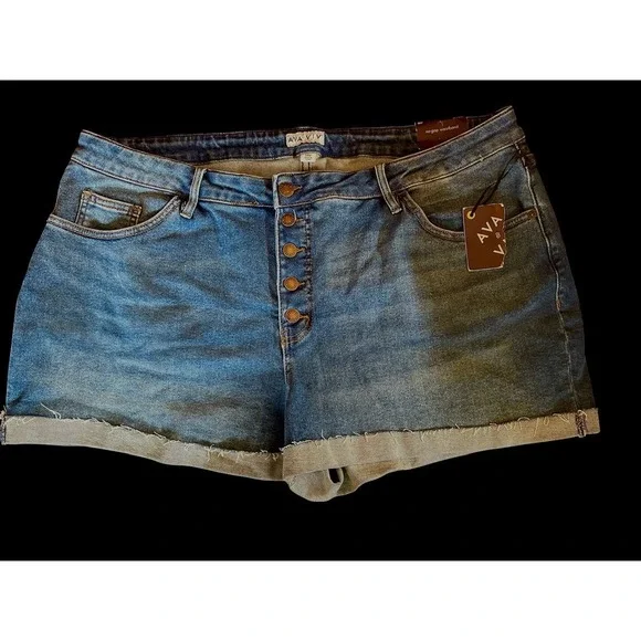 NWT‎ AVA & VIV MID RISE MIDI BLUE DISTRESSED WASH DENIM SHORTS 24W
