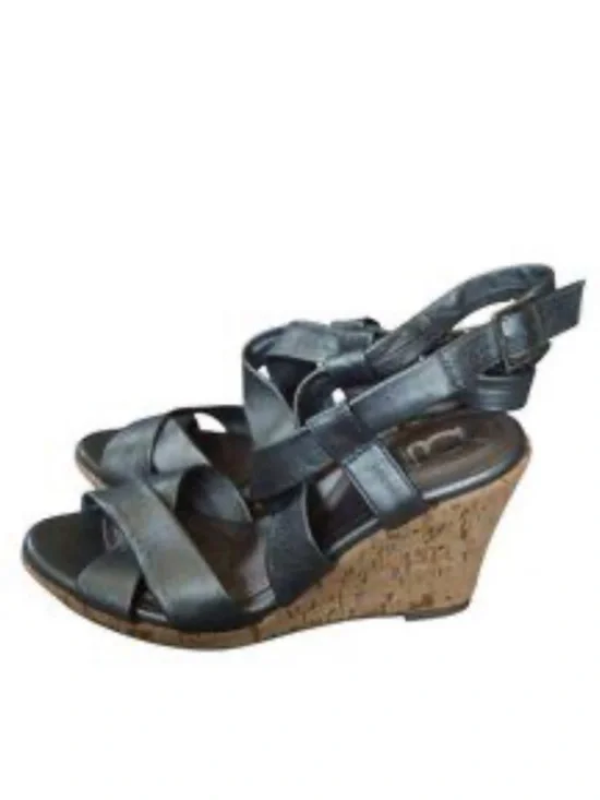 You by Crocs Gray Metallic Leather Strappy Cork Wedge Sandals Sz 7.5 Boho Summer