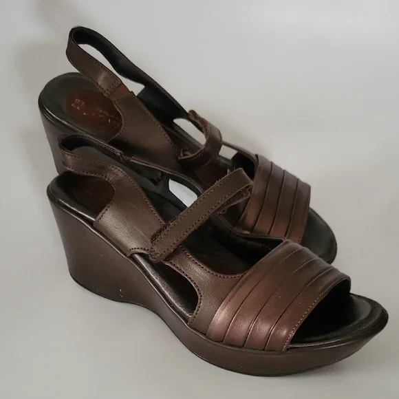 NAOT Womens Bronze And Brown Wedge Sandals Sz 8 EU39