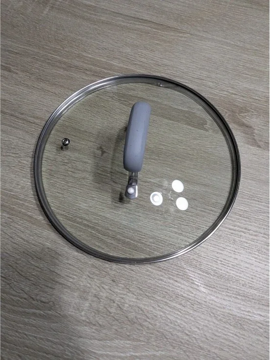10-Inch Glass Pot Lid with Gray Silicone Handle and Steam Vent