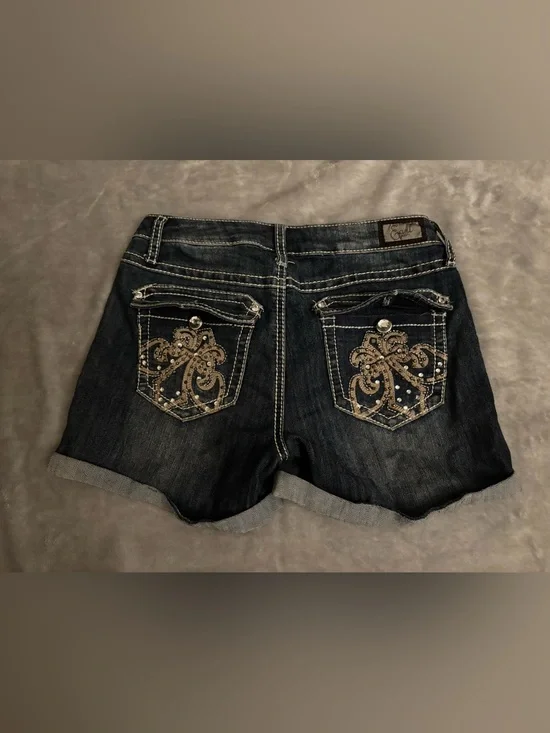 Earl Jean Women’s Dark Wash Blue Denim Shorts Mid Cuffed Studded Sz 2