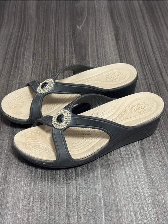 Crocs Women's Black Wedge Sandals size 6