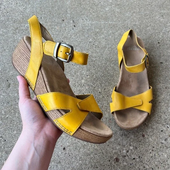 Dansko Tasha Yellow Leather Wedge Sandals Women 41 Comfort Platform Buckle Strap
