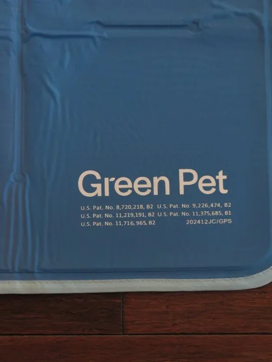 Green Pet Pet Cool Pad Size Medium 20x30 -  Pressure-Activated Cooling Pad