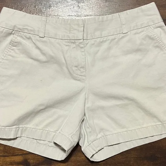 J.Crew white shorts with thin vertical stripes, size 6 313.5