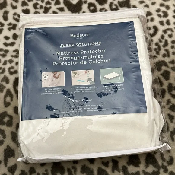 Bedsure Waterproof Mattress Protector Encasement Size Twin XL College Dorm