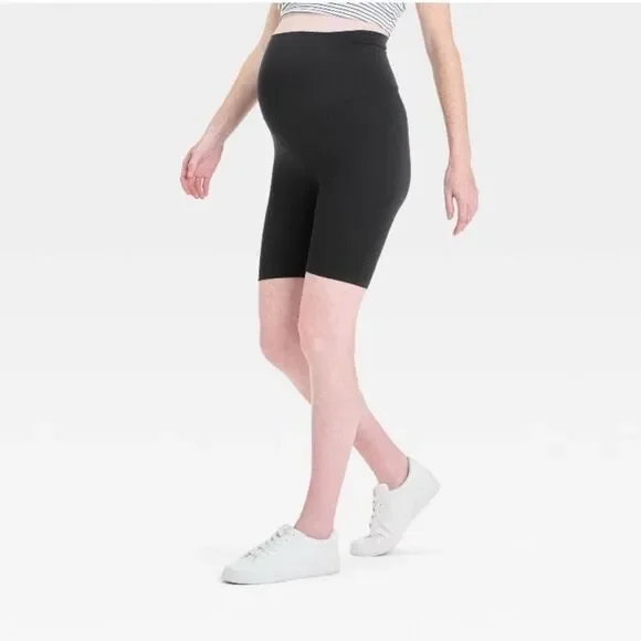 Ingrid & Isabel Black Women's Maternity Bike Shorts