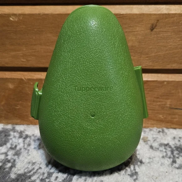 Tupperware‎ Forget Me Not Avocado Keeper Green 6358A-4 Authentic