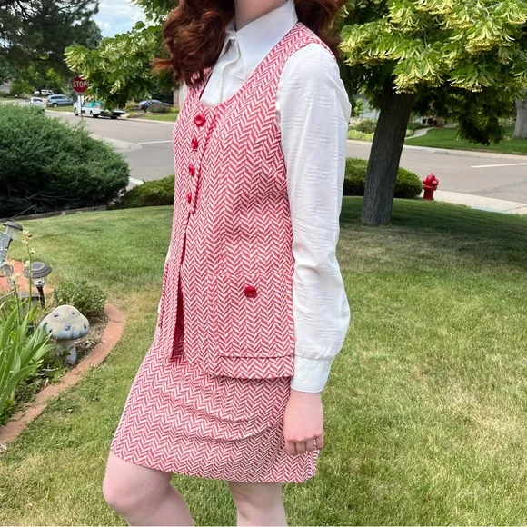 Vintage 1960 70 Mod Red white Herringbone Long Vest Skirt Suit Set Small