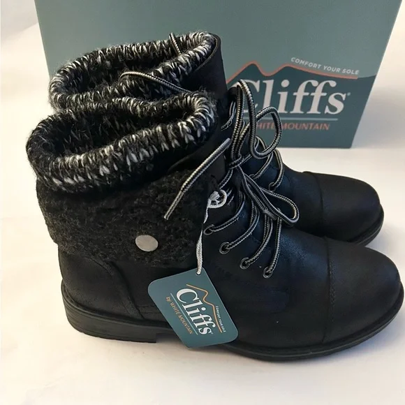 Cliff By White Mountain Woman’s Tie Up Boots Size 7.5 NIB