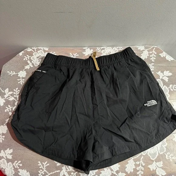 The North Face Black Athletic Shorts Women's Size‎ Small Mesh Pocket Drawstring