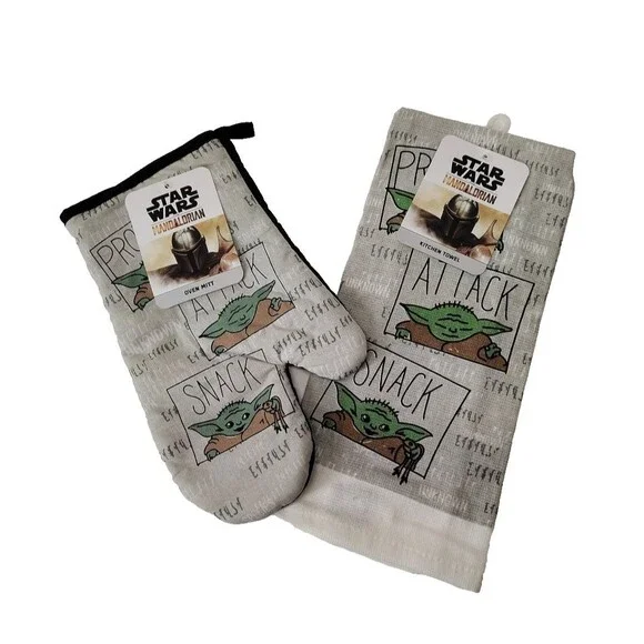 Disney Mandalorian Grogu Baby Yoda Oven Mitt Kitchen Towel Gray Green 2 Pieces