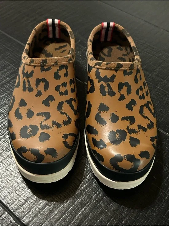 Hunter Play Clog Leopard Print Waterproof Slip-On Rain Garden Shoes