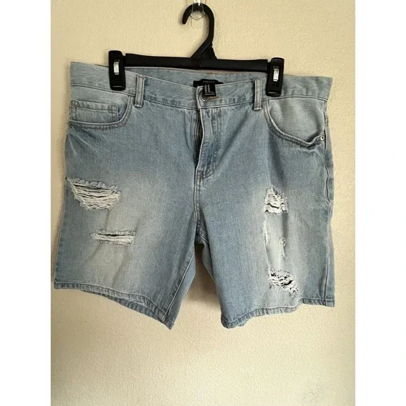 Forever 21 Premium‎ Womens Size 29 Denim High Rise Distressed Mom Shorts