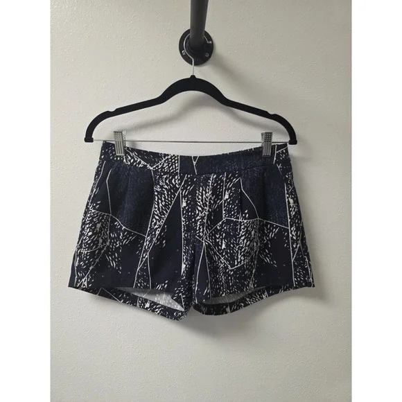 Mossimo‎ Women's Navy Blue Geometric Print Shorts Size S/P - Stretchy/Spandex