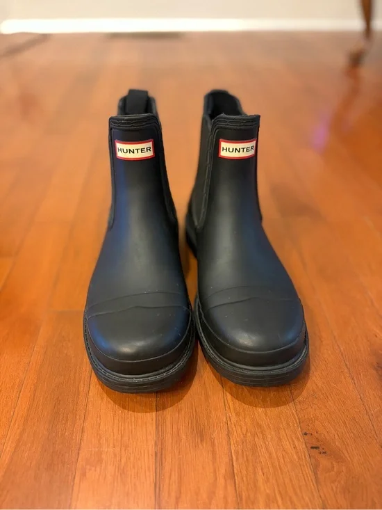 Hunter Black Matte Chelsea Rain Boots