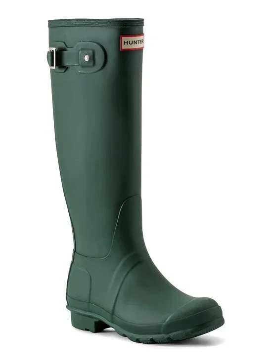 Hunter Original Tall Boot in Dark Green knee high rain winter boots snow