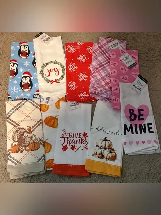 NWT Holiday Kitchen Towel Bundle of 11