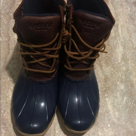 SPERRY Women's Saltwater Core Duck Rain Boots Navy Brown Size 8M