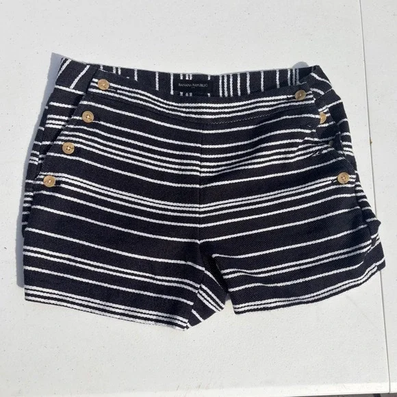 Banana Republic Shorts Womens 2 Navy Blue‎ Striped Sailor Button Detail