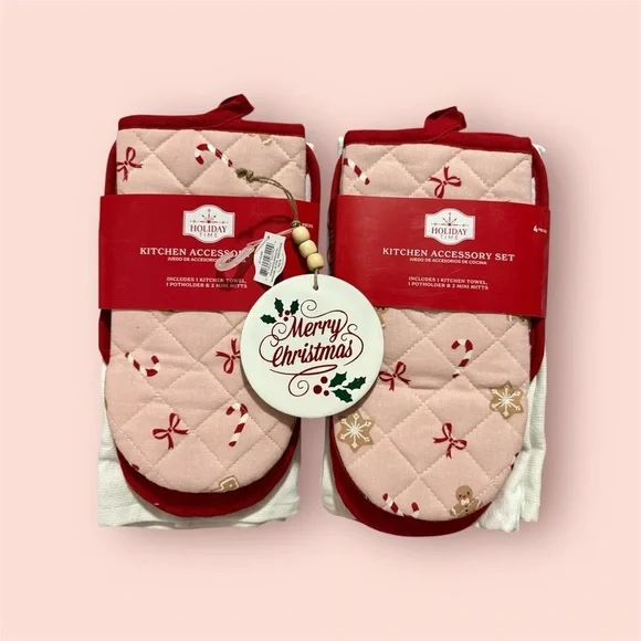 Holiday Time Kitchen Accessory Set with Ornament