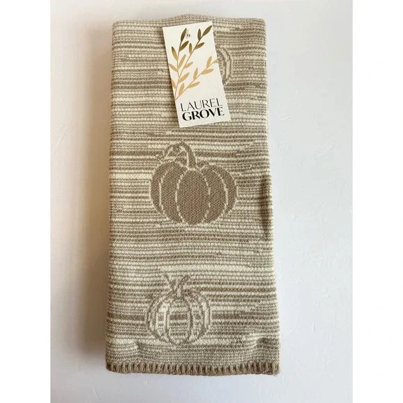 Laurel Grove Set of 2 Pumpkin Kitchen Towels Tan Cream Knit Fall Autumn Decor